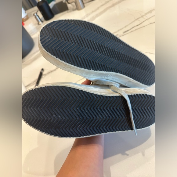 Golden Goose Hi-Star shoe size 7.  Box and Dust Bag - Picture 2 of 15